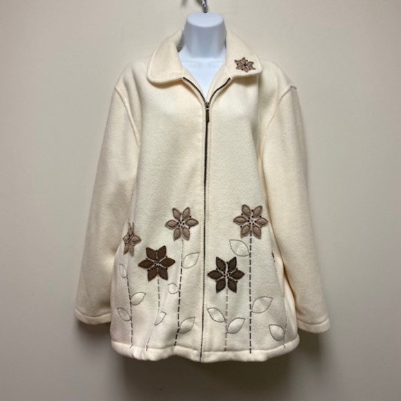 Alfred Dunner Zip Up Fleece Jacket w/Beaded Floral Applique‎ - Picture 1 of 10